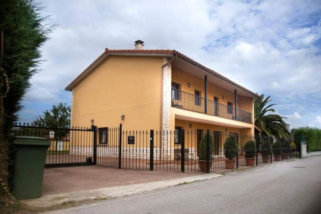 Villa Paula Aviles Luaran gambar